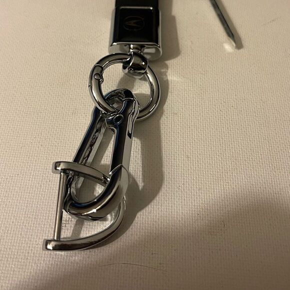 Acura key fob Keychain in black leather NWT - Picture 3 of 4